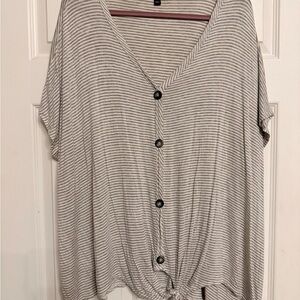Lane Bryant Gray Striped Short Sleeve Button-Down Shirt
